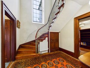 Photo 16- click for photo gallery